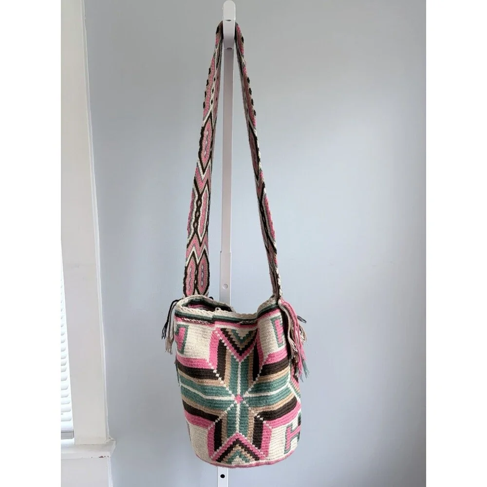 WAYUU Colombian Handmade Mochila Crossbody Bag One of a Kind Boho